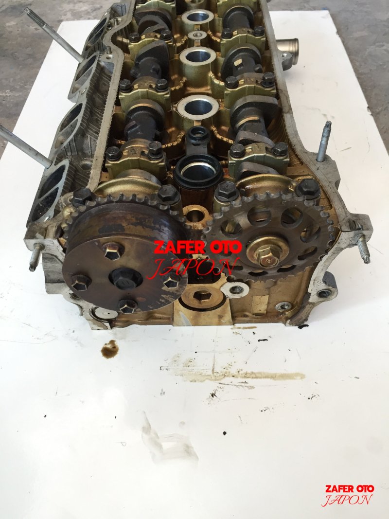 TOYOTA - AVENSİS / 1AZ 2.0 SİLİNDİR KAPAĞI